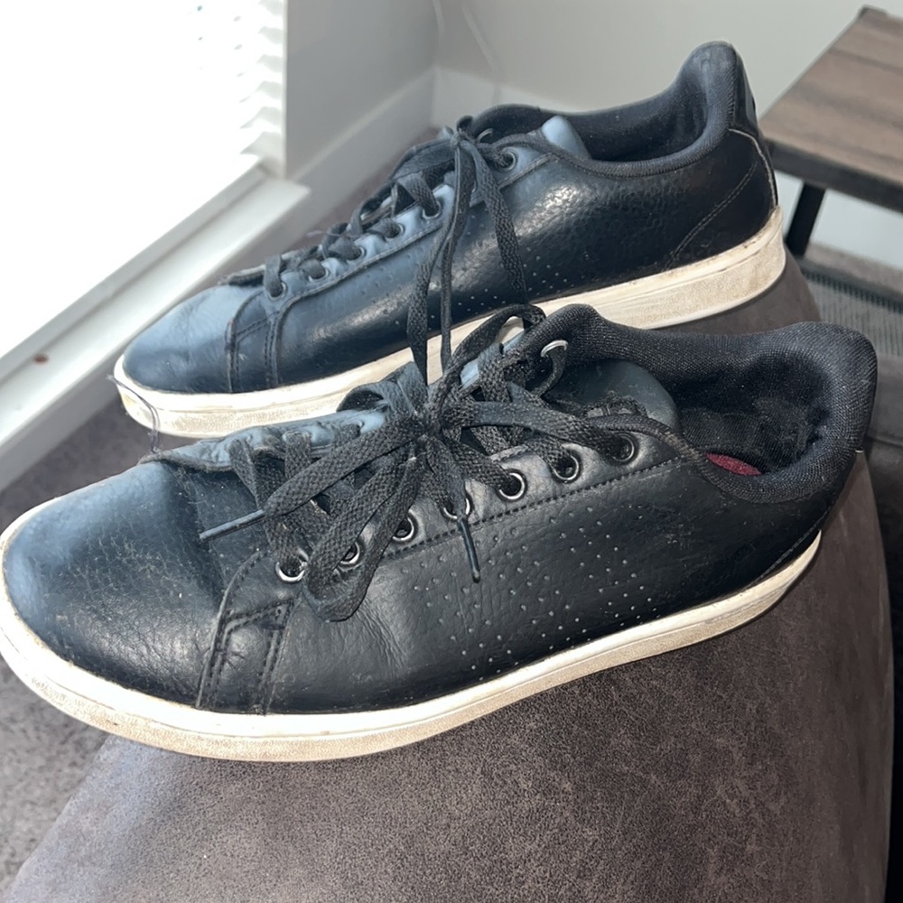 ADIDAS sneakers Men’s Sz 9.5 used black used worn unisex women’s sz 11